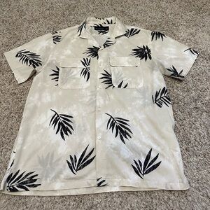Abercrombie Relaxed 2-Pocket Camp Collar Button-up